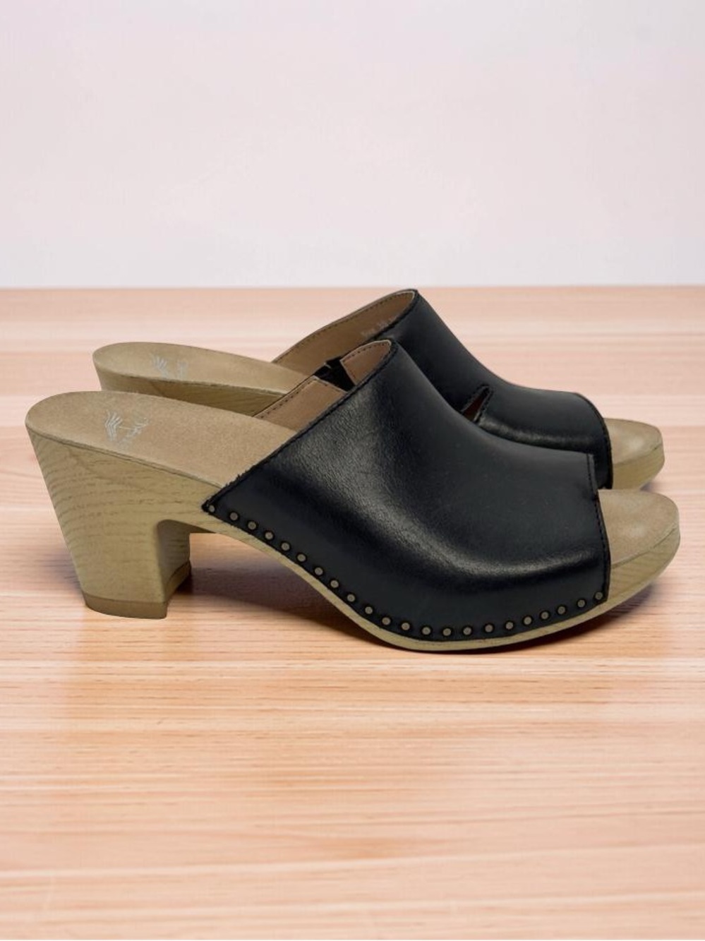 Dansko Tandi Napa Black Leather Slide Sandals - Picture 2 of 9